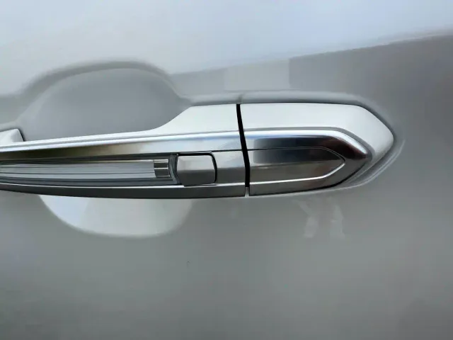 Cadillac XT4 — Фото автомобиля 12