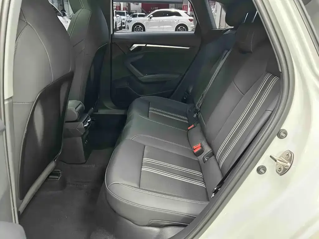 Audi Audi A3 2023 Facelift Sportback 35 TFSI Fashion Sport — Фото автомобиля 19