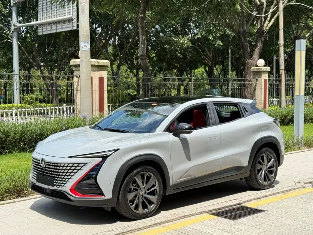 Фотография автомобиля — Changan UNI-T
