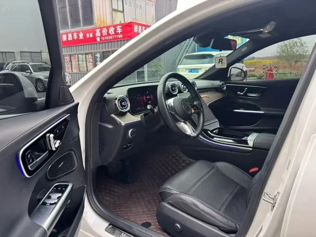 Mercedes-Benz C-Class — Фото автомобиля 4