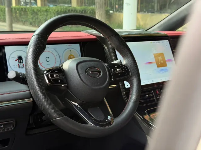 GAC Trumpchi M8 — Фото автомобиля 13