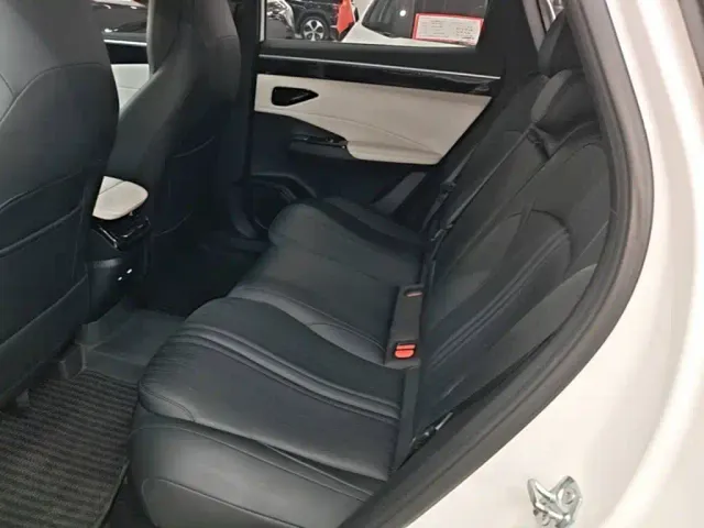 Geely Galaxy L7 — Фото автомобиля 16