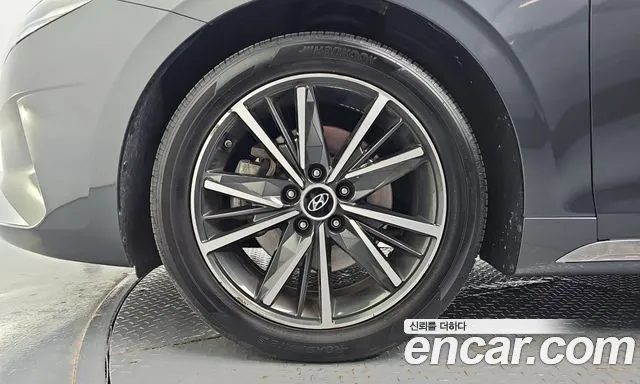 Hyundai Grandeur New — Фото автомобиля 5