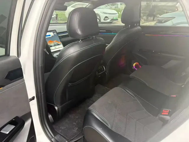 Geely Galaxy L6 — Фото автомобиля 5