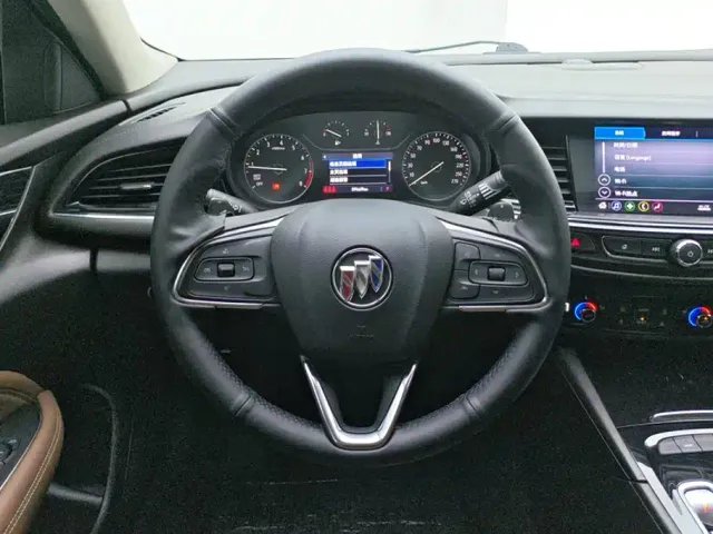 Buick Regal — Фото автомобиля 15