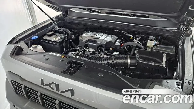Kia Tasman Tasman 2.5T Бензин 2WD — Фото автомобиля 6