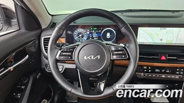 Kia Seltos — Фото автомобиля 7