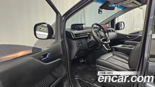 Hyundai Staria — Фото автомобиля 15