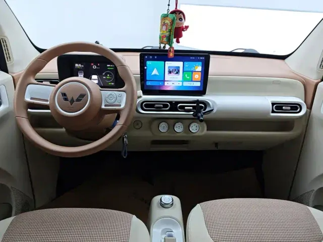 Wuling Hongguang Mini EV — Фото автомобиля 12