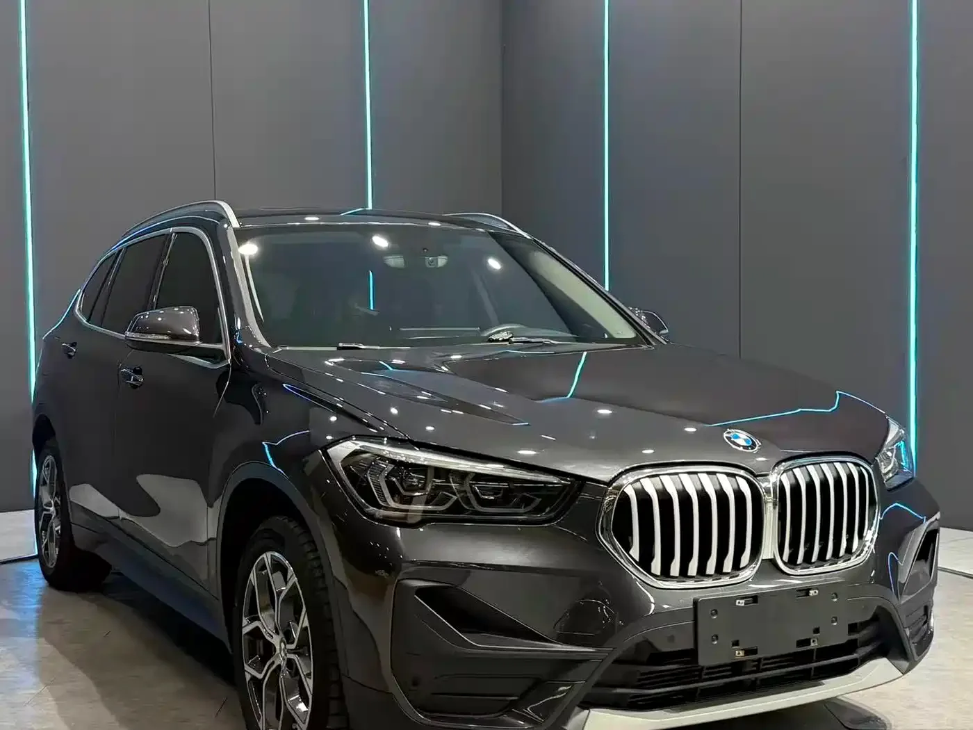 BMW BMW X1 2022 sDrive25Li Leading — Фото автомобиля 3