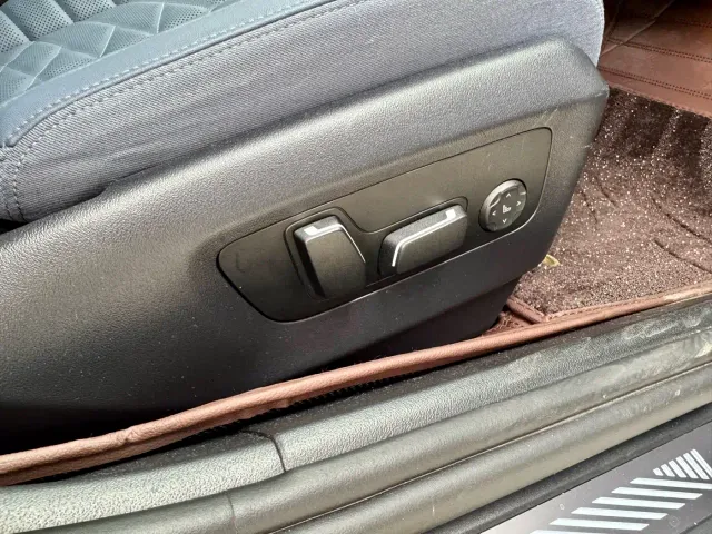 BMW 5 Series — Фото автомобиля 18