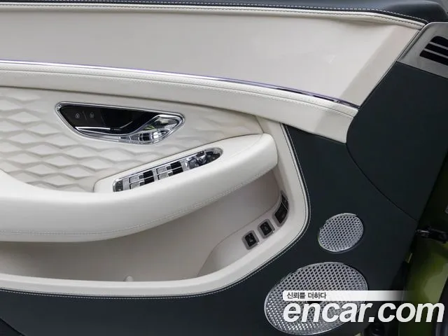 Bentley Continental — Фото автомобиля 16