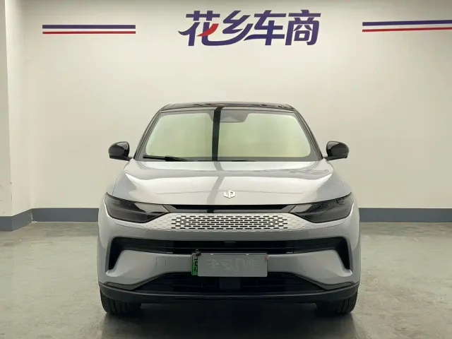 Leapmotor C11 — Фото автомобиля 6