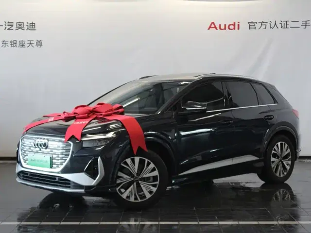Audi Q4 e-tron — Фото автомобиля 3