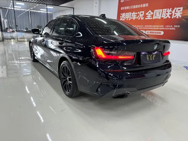 BMW 3 Series — Фото автомобиля 3