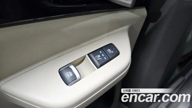 Kia Canival Новый Carnival 4 поколение 7 мест Signature — Фото автомобиля 18