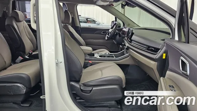 Kia Carnival 4th Gen — Фото автомобиля 16