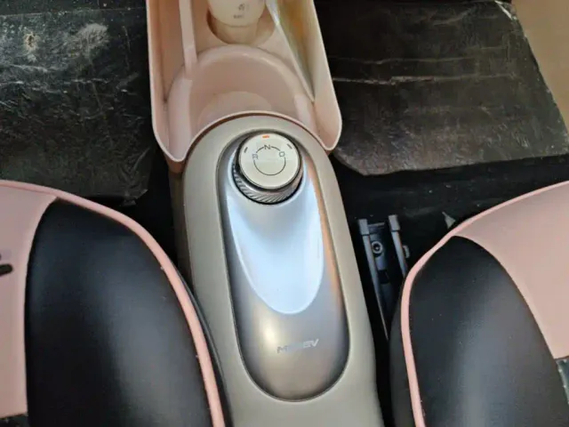 Wuling Hongguang Mini EV — Фото автомобиля 13