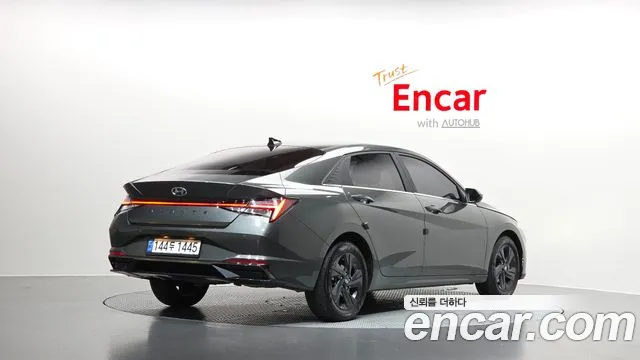 Hyundai Avante — Фото автомобиля 2