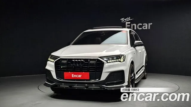 Audi Q7 — Фото автомобиля 3