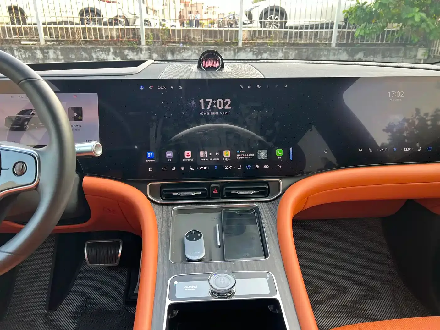 AITO Wenjie AITO M9 2024 Range Extender Max Edition 42kWh 6-seater — Фото автомобиля 17