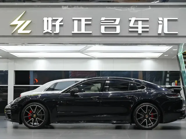 Porsche Panamera — Фото автомобиля 5