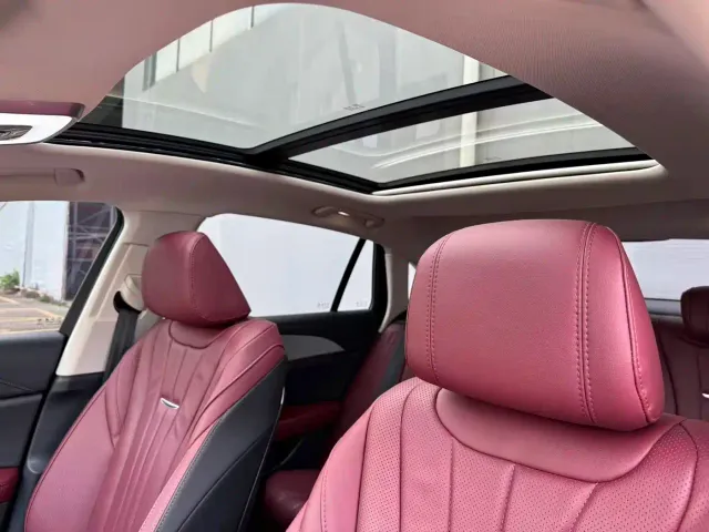 Hongqi H5 — Фото автомобиля 13