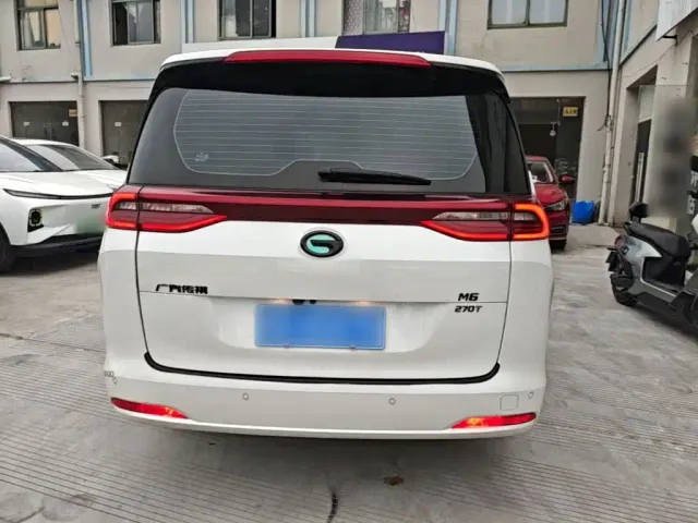 GAC Trumpchi M6 — Фото автомобиля 5