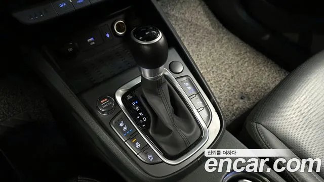 Hyundai Kona Новый Kona Бензин 2.0 2WD — Фото автомобиля 9