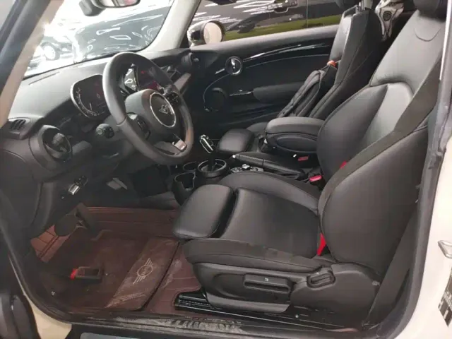 MINI Hatch — Фото автомобиля 14
