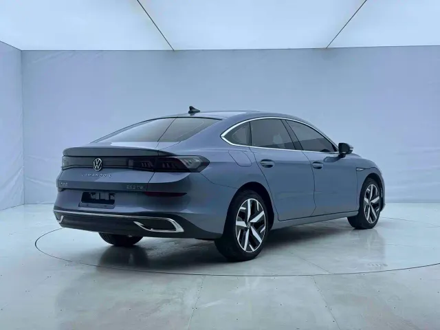 Volkswagen Lamando — Фото автомобиля 4