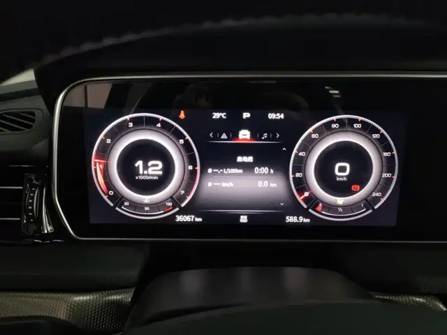 Hongqi Hongqi HS5 2022 Facelift 2.0T Smart Flag Enjoyment Edition — Фото автомобиля 14