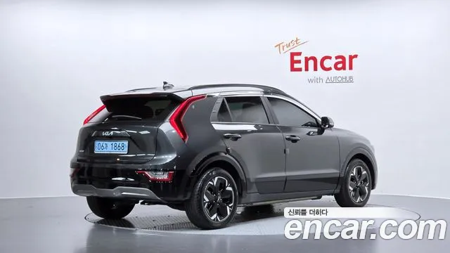 Kia Niro — Фото автомобиля 2