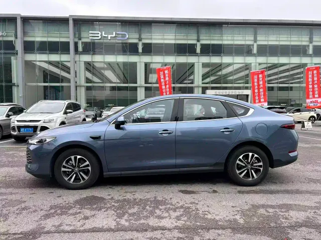 BYD Qin PLUS — Фото автомобиля 4