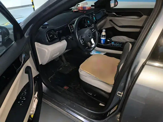 BYD Qin PLUS — Фото автомобиля 17