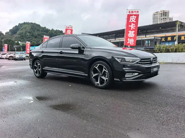 Volkswagen Magotan — Фото автомобиля 2