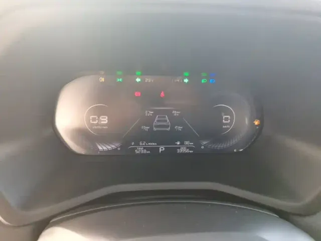 Geely Emgrand — Фото автомобиля 11