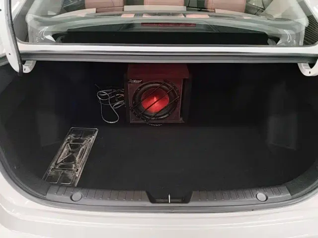 Changan Eado — Фото автомобиля 18