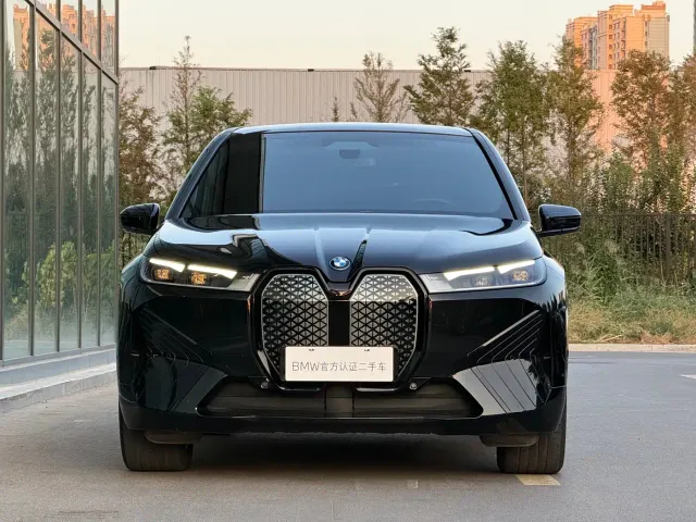 BMW BMW iX 2022 xDrive40 — Фото автомобиля 18