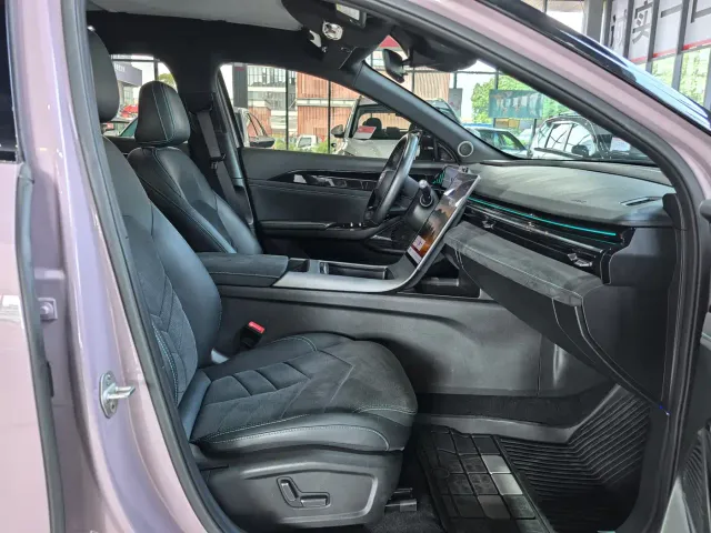 Geely Galaxy L6 — Фото автомобиля 9