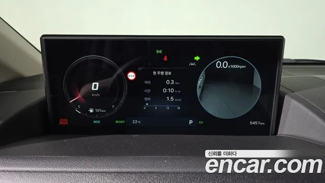 Hyundai Staria Staria (New) — Фото автомобиля 8