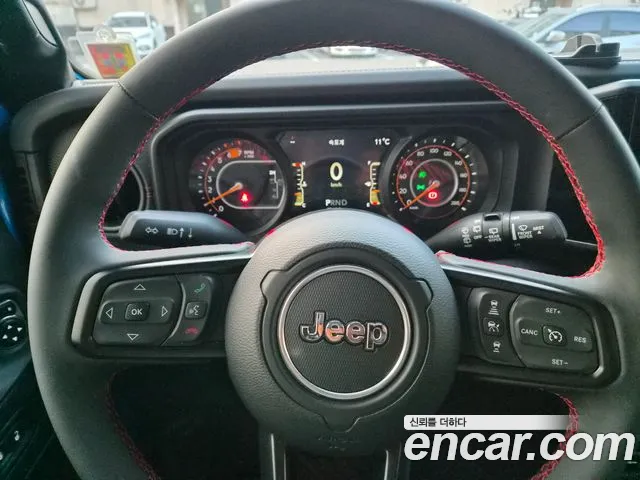 Jeep Wrangler — Фото автомобиля 13