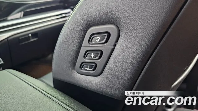 Hyundai Grandeur Grandeur (GN7) 3.5 LPG 2WD (Такси) — Фото автомобиля 18