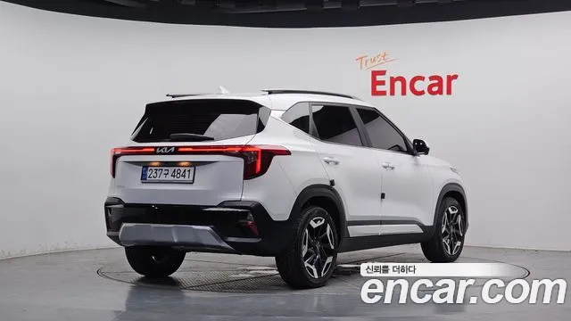 Kia Seltos Бензин 1.6 турбо 2WD — Фото автомобиля 2
