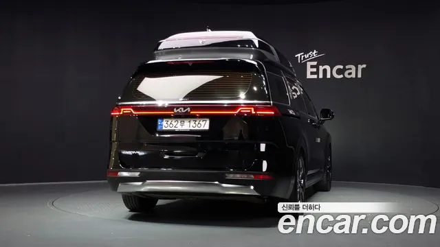 Kia Carnival 4th Gen — Фото автомобиля 4
