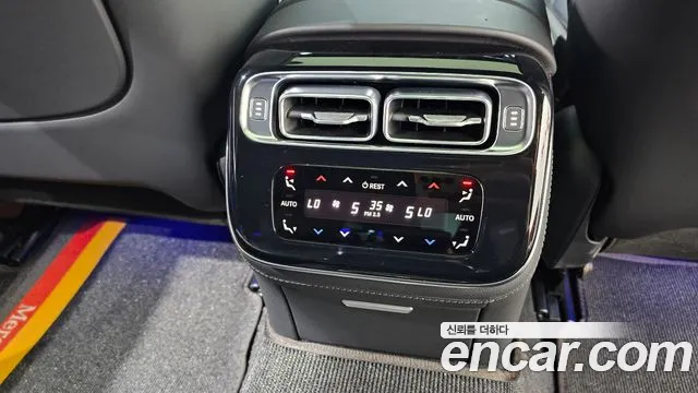 Mercedes-Benz S-Class — Фото автомобиля 30