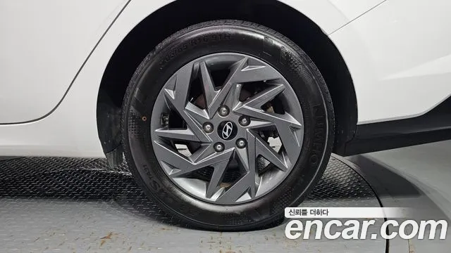 Hyundai Avante CN7 — Фото автомобиля 6