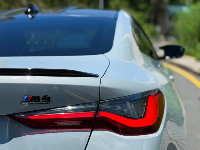 BMW M4 — Фото автомобиля 14