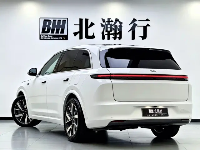 Li Auto L7 — Фото автомобиля 6