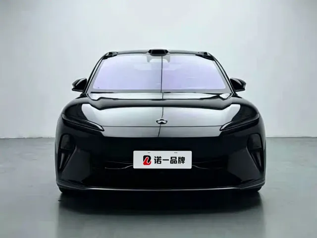 Nio ET5 — Фото автомобиля 2